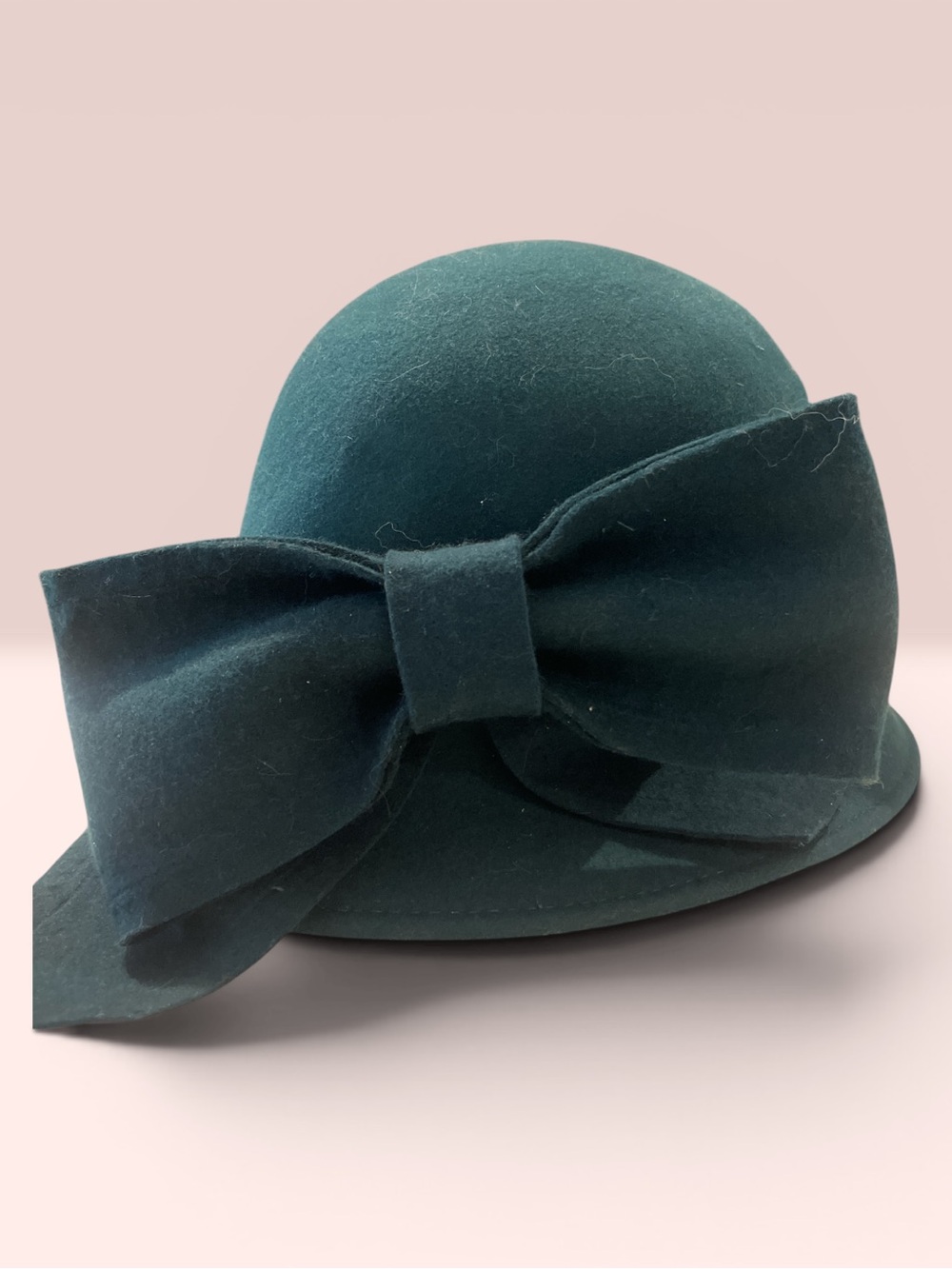 Elegant Women's Felt Bow Cloche Hat in Deep Teal